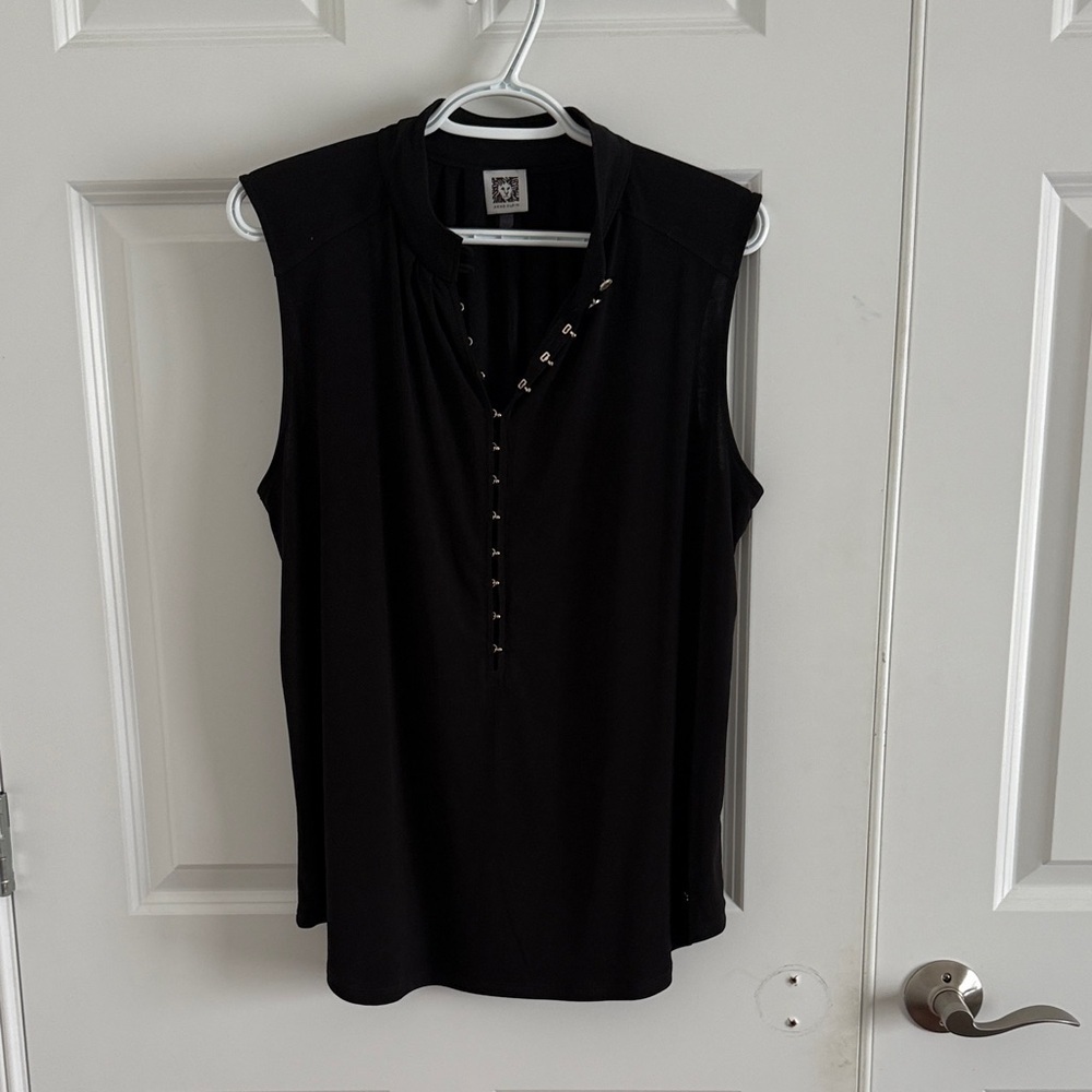 Anne Klein Black Sleeveless Top Gold Hook & Eye Button Detail Size Large